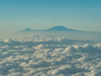 माउंट Kilimanjaro पर हेलीकॉप्टर दुर्घटना में पांच लोगों की मौत माउंट Kilimanjaro पर हेलीकॉप्टर दुर्घटना में पांच लोगों की मौत