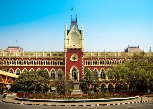 कलकत्ता हाई कोर्ट ने 313 GTA शिक्षकों की नियुक्तियां रद्द करने वाले आदेश पर रोक लगाई कलकत्ता हाई कोर्ट ने 313 GTA शिक्षकों की नियुक्तियां रद्द करने वाले आदेश पर रोक लगाई