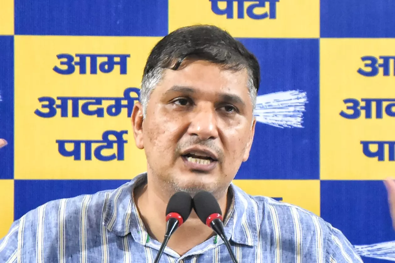 Delhi: AAP नेता और दो अन्य पर ईसाइयों के साथ हिंसा का आरोप, FIR दर्ज Delhi: AAP नेता और दो अन्य पर ईसाइयों के साथ हिंसा का आरोप, FIR दर्ज