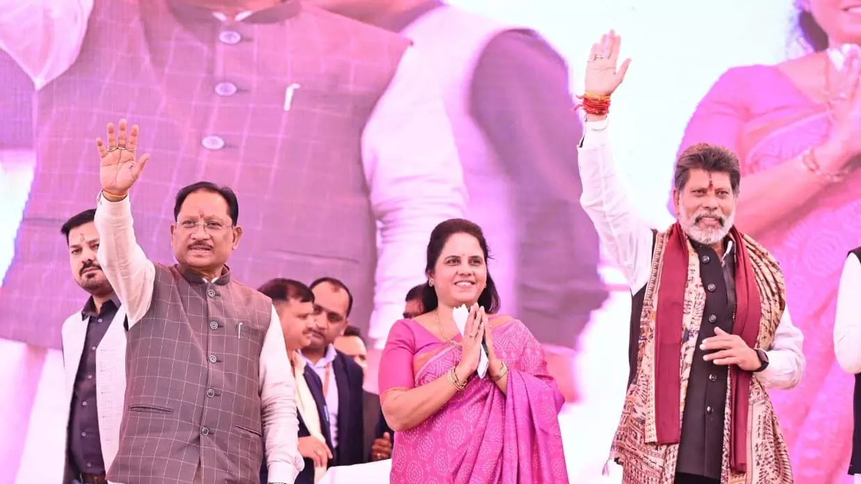 छत्तीसगढ़ के चहुंमुखी विकास के लिए संकल्पित हमारी सरकार: CM साय छत्तीसगढ़ के चहुंमुखी विकास के लिए संकल्पित हमारी सरकार: CM साय