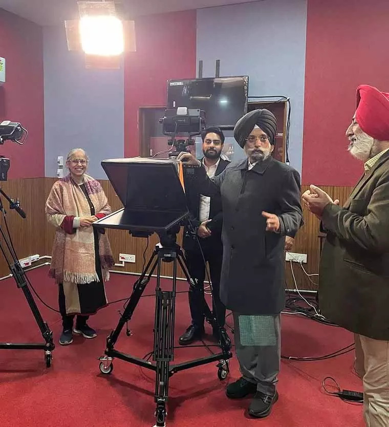 GNDU को अपना कम्युनिटी रेडियो स्टेशन, टीवी स्टूडियो मिला GNDU को अपना कम्युनिटी रेडियो स्टेशन, टीवी स्टूडियो मिला