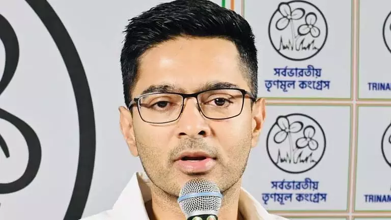 बलात्कार के दोषी आज़ाद घूम रहे हैं, BJP चुप है: उन्नाव मामले पर भगवा खेमे ने अभिषेक पर निशाना साधा बलात्कार के दोषी आज़ाद घूम रहे हैं, BJP चुप है: उन्नाव मामले पर भगवा खेमे ने अभिषेक पर निशाना साधा