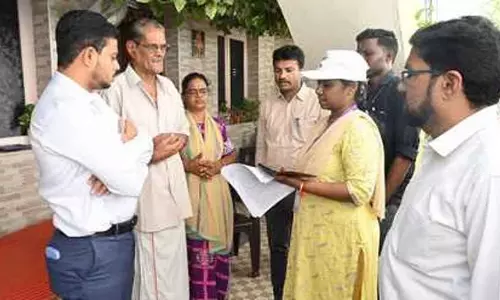 Voter turnout : चेन्नई में 3 लाख फॉर्म बांटे गए Voter turnout : चेन्नई में 3 लाख फॉर्म बांटे गए