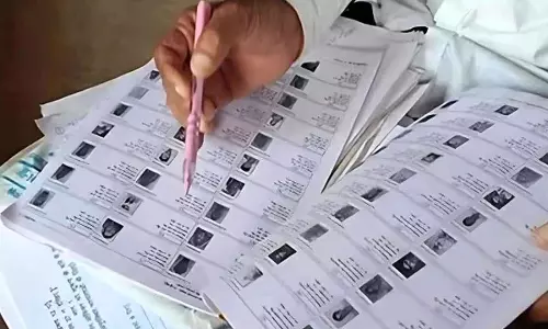 Chennai : 4,079 पोलिंग स्टेशनों में से 27 और 28 तारीख को स्पेशल वोटर रजिस्ट्रेशन कैंप लगाया जाएगा
