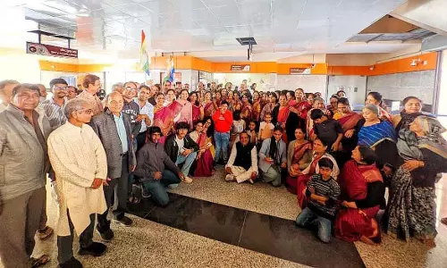 MPMRCL ने सेफ्टी एडवाइजरी जारी की, लेकिन पैसेंजर इंश्योरेंस पर चुप है MPMRCL ने सेफ्टी एडवाइजरी जारी की, लेकिन पैसेंजर इंश्योरेंस पर चुप है