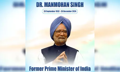प्रियंका गांधी सहित कांग्रेस नेताओं ने दी पूर्व प्रधानमंत्री डॉ. मनमोहन सिंह की पहली पुण्यतिथि पर श्रदांजलि