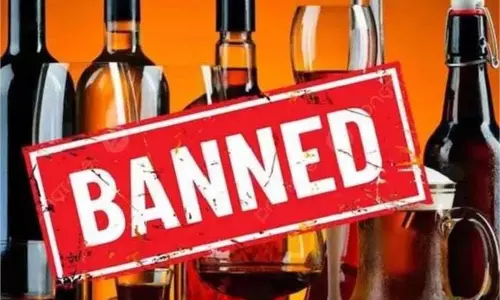 Uttarakhand: शराब पर पूर्ण प्रतिबंध,उल्लंघन पर लगेगा भारी जुर्माना Uttarakhand: शराब पर पूर्ण प्रतिबंध,उल्लंघन पर लगेगा भारी जुर्माना
