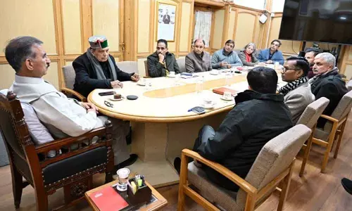 Shimla: सीनियर रेजिडेंट्स के प्रशिक्षण पर सरकार का फोकस Shimla: सीनियर रेजिडेंट्स के प्रशिक्षण पर सरकार का फोकस