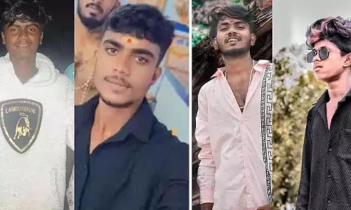 Chikkaballapur : टिपर ने बाइक को टक्कर मारी, चार की मौत Chikkaballapur : टिपर ने बाइक को टक्कर मारी, चार की मौत
