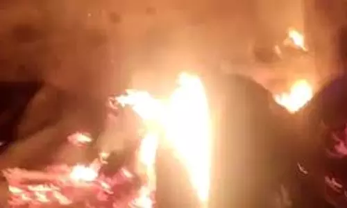 Araria: फारबिसगंज में बिजली खराबी ने मचाई तबाही Araria: फारबिसगंज में बिजली खराबी ने मचाई तबाही