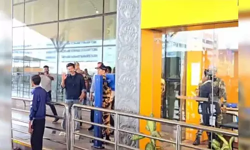 Jana Nayakan के ऑडियो लॉन्च से पहले विजय मलेशिया के लिए रवाना हो गए Jana Nayakan के ऑडियो लॉन्च से पहले विजय मलेशिया के लिए रवाना हो गए
