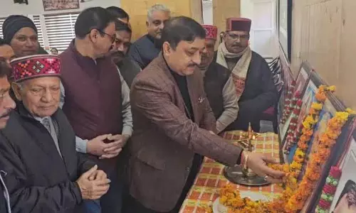 Himachal: भाजपा कार्यकर्ताओं ने जयंती पर श्रद्धांजलि दी Himachal: भाजपा कार्यकर्ताओं ने जयंती पर श्रद्धांजलि दी