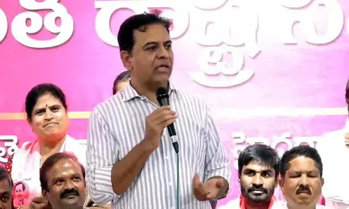 Telangana पर रेवंत रेड्डी की टिप्पणियों पर KTR का करारा जवाब Telangana पर रेवंत रेड्डी की टिप्पणियों पर KTR का करारा जवाब