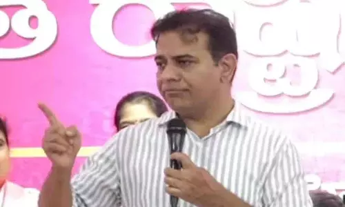 KTR ने अरिकेपुडी गांधी को चुनौती दी: अगर हिम्मत है तो इस्तीफा दो और जीतकर दिखाओ KTR ने अरिकेपुडी गांधी को चुनौती दी: अगर हिम्मत है तो इस्तीफा दो और जीतकर दिखाओ