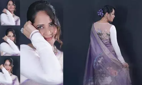 Anasuya Bharadwaj ने शिवाजी की विवादास्पद टिप्पणियों पर कड़ी प्रतिक्रिया व्यक्त की Anasuya Bharadwaj ने शिवाजी की विवादास्पद टिप्पणियों पर कड़ी प्रतिक्रिया व्यक्त की