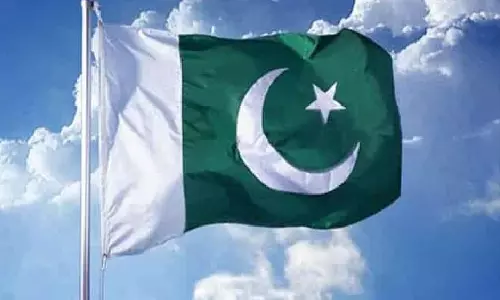Pakistan को IMF से 25वीं बार बेलआउट, लोन शर्तों का उल्लंघन जारी Pakistan को IMF से 25वीं बार बेलआउट, लोन शर्तों का उल्लंघन जारी