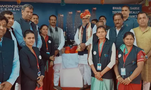 Jaipur: यूडीएच मंत्री झाबर सिंह खर्रा ने राष्ट्रीय स्वदेशी मेले का किया अवलोकन Jaipur: यूडीएच मंत्री झाबर सिंह खर्रा ने राष्ट्रीय स्वदेशी मेले का किया अवलोकन