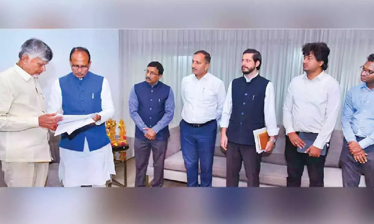 Naidu ने कृषि और संबद्ध क्षेत्रों के लिए अधिक केंद्रीय समर्थन की मांग की