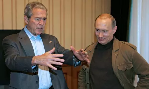 Bush-Putin बातचीत से पाकिस्तान के परमाणु खतरे का खुलासा हुआ, भारत सही था Bush-Putin बातचीत से पाकिस्तान के परमाणु खतरे का खुलासा हुआ, भारत सही था