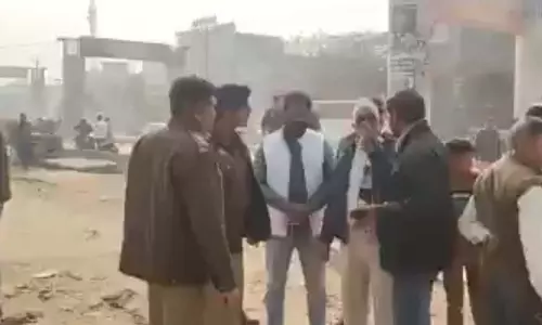 BREAKING: लोनी में दिनदहाड़े रिटायर्ड एयरफोर्स कर्मी की गोली मारकर हत्या BREAKING: लोनी में दिनदहाड़े रिटायर्ड एयरफोर्स कर्मी की गोली मारकर हत्या