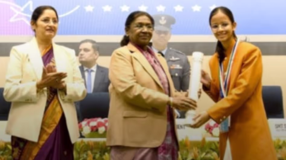 Assam : जोरहाट की आइशी प्रिशा बोराह को प्रधानमंत्री राष्ट्रीय बाल पुरस्कार मिला Assam : जोरहाट की आइशी प्रिशा बोराह को प्रधानमंत्री राष्ट्रीय बाल पुरस्कार मिला