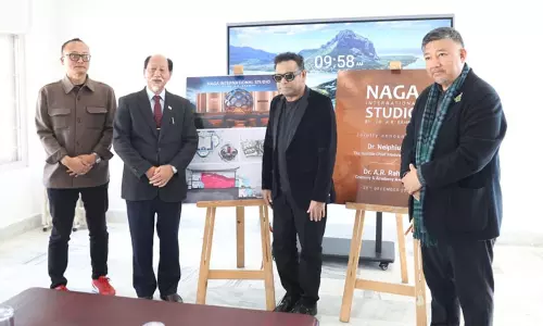 Nagaland: ए.आर. रहमान और सीएम नेफ्यू रियो ने नागा इंटरनेशनल स्टूडियो लॉन्च किया Nagaland: ए.आर. रहमान और सीएम नेफ्यू रियो ने नागा इंटरनेशनल स्टूडियो लॉन्च किया