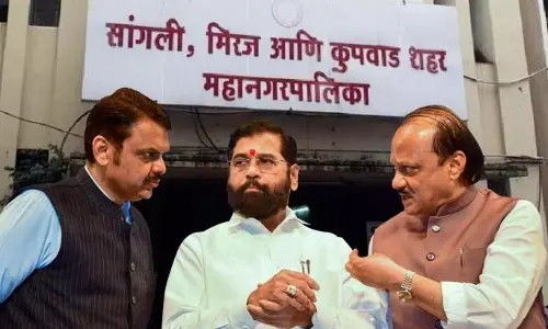 Sangli नगर निगम चुनाव 2026: कार्रवाई सांगली से मुंबई-पुणे शिफ्ट हुई Sangli नगर निगम चुनाव 2026: कार्रवाई सांगली से मुंबई-पुणे शिफ्ट हुई