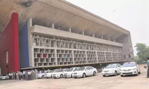 Chandigarh: ड्यूटी पर नशे में पाए गए दो पुलिसकर्मियों को कोई राहत नहीं Chandigarh: ड्यूटी पर नशे में पाए गए दो पुलिसकर्मियों को कोई राहत नहीं