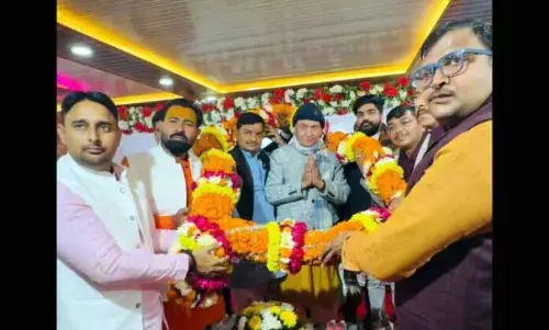 LG ने समाजवादी नेता बाबू मार्कंडेय सिंह को श्रद्धांजलि दी