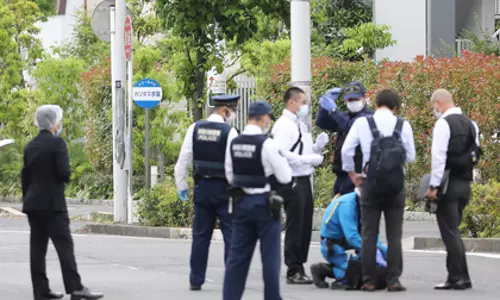 Japan: मिशिमा में चाकूबाजी की घटना में 15 लोग घायल, एक गिरफ्तार Japan: मिशिमा में चाकूबाजी की घटना में 15 लोग घायल, एक गिरफ्तार
