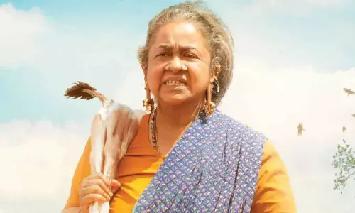 थाई किझावी: Radhika ने बूढ़ी औरत के किरदार के लिए बदला पूरा अवतार थाई किझावी: Radhika ने बूढ़ी औरत के किरदार के लिए बदला पूरा अवतार