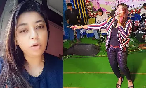 Artist ने भक्ति गीत गाने पर उत्पीड़न की शिकायत की