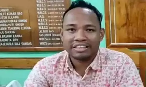 पुलिस ने हत्या के मामले में BDO प्रशांत बर्मन के खिलाफ गिरफ्तारी वारंट मांगा पुलिस ने हत्या के मामले में BDO प्रशांत बर्मन के खिलाफ गिरफ्तारी वारंट मांगा