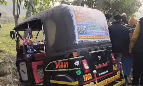 मालदा नेशनल हाईवे पर भीषण हादसे में Auto Driver की मौत मालदा नेशनल हाईवे पर भीषण हादसे में Auto Driver की मौत