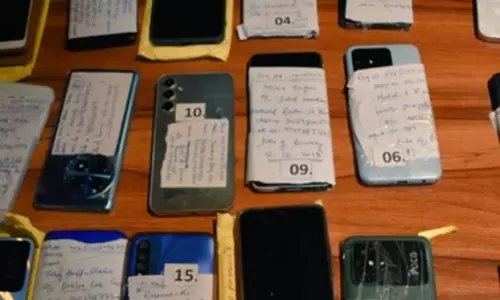 J&K: गांदरबल में पुलिस ने 46 लापता मोबाइल फोन बरामद किए