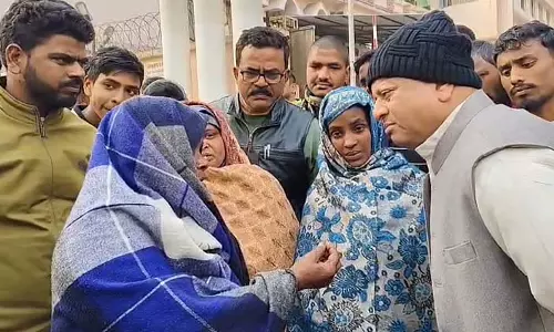 गोलपोखर में एक व्यक्ति ने आत्महत्या की, SIR की सुनवाई नोटिस पर सवाल उठे गोलपोखर में एक व्यक्ति ने आत्महत्या की, SIR की सुनवाई नोटिस पर सवाल उठे