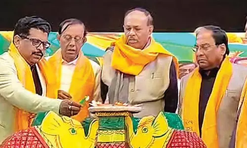 Subrata Bakshi ने पार्थ के बारे में अटकलों पर रोशनी डाली Subrata Bakshi ने पार्थ के बारे में अटकलों पर रोशनी डाली