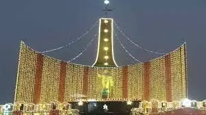 Lucknow: Christmas की धूम, रंग बिरंगी लाइटों से सजाया गया कैथेड्रल चर्च Lucknow: Christmas की धूम, रंग बिरंगी लाइटों से सजाया गया कैथेड्रल चर्च