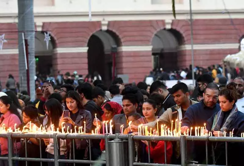 Delhi शहर क्रिसमस के उल्लास में रंगा Delhi शहर क्रिसमस के उल्लास में रंगा