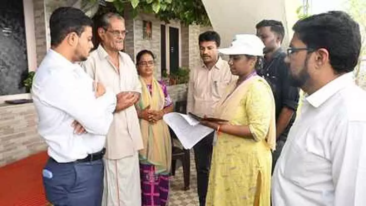 Voter turnout : चेन्नई में 3 लाख फॉर्म बांटे गए Voter turnout : चेन्नई में 3 लाख फॉर्म बांटे गए