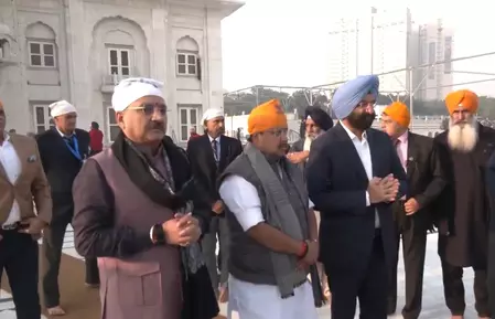 वीर बाल दिवस पर भाजपा के कार्यकारी अध्यक्ष नितिन नबीन ने गुरुद्वारा बंगला साहिब में टेका मत्था वीर बाल दिवस पर भाजपा के कार्यकारी अध्यक्ष नितिन नबीन ने गुरुद्वारा बंगला साहिब में टेका मत्था