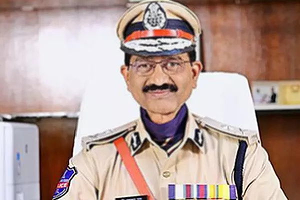 Andhra Pradesh में दो सड़क हादसों में सात लोगों की मौत Andhra Pradesh में दो सड़क हादसों में सात लोगों की मौत