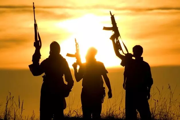 ISI ने बांग्लादेश में कट्टरपंथी सशस्त्र बल की देखरेख के लिए जमात के वारिस आज़मी को चुना। ISI ने बांग्लादेश में कट्टरपंथी सशस्त्र बल की देखरेख के लिए जमात के वारिस आज़मी को चुना।