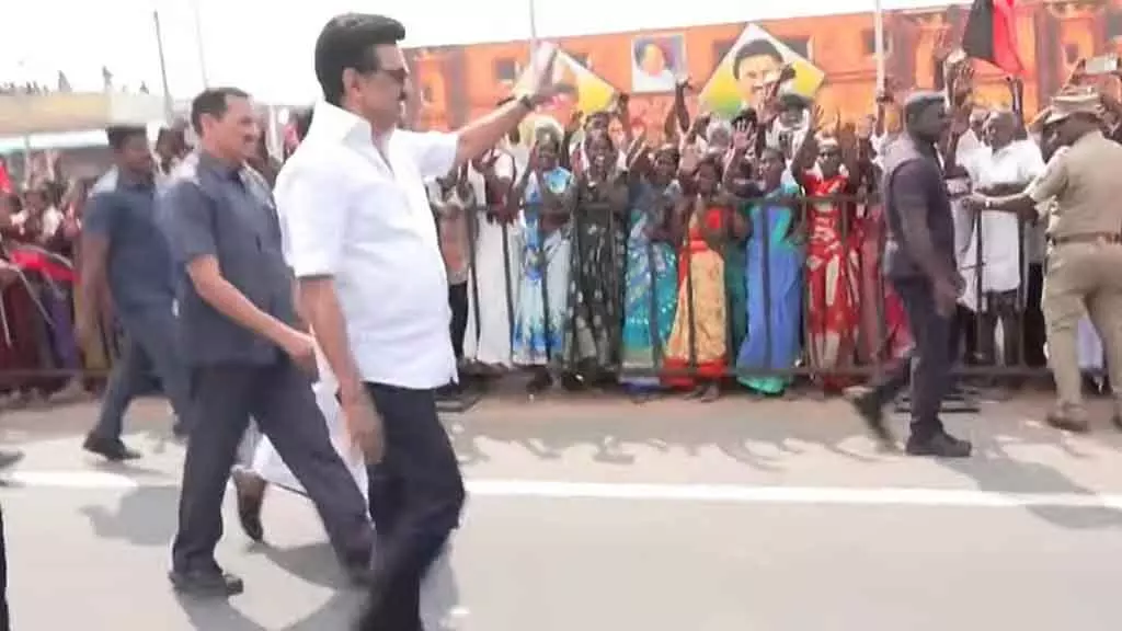 Tamil Nadu : मुख्यमंत्री स्टालिन का कल्लाकुरिची में रोड शो Tamil Nadu : मुख्यमंत्री स्टालिन का कल्लाकुरिची में रोड शो