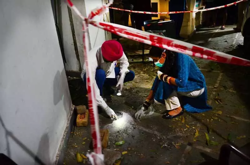 Jalandhar: शहर में ग्रेनेड हमले, हिट-एंड-रन के मामले बढ़ रहे हैं Jalandhar: शहर में ग्रेनेड हमले, हिट-एंड-रन के मामले बढ़ रहे हैं