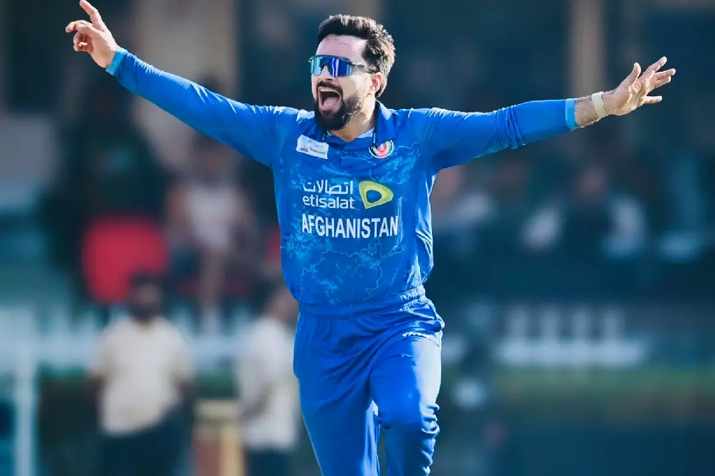 SA20 से पहले MI केप टाउन कप्तान राशिद खान ने रणनीति पर बात की SA20 से पहले MI केप टाउन कप्तान राशिद खान ने रणनीति पर बात की