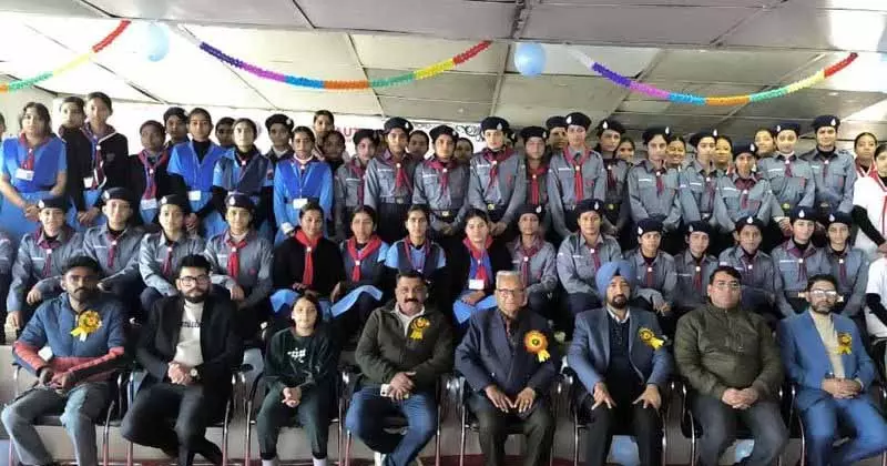 NDRF ने आपदा की तैयारी के लिए 92 छात्रों को ट्रेनिंग दी NDRF ने आपदा की तैयारी के लिए 92 छात्रों को ट्रेनिंग दी