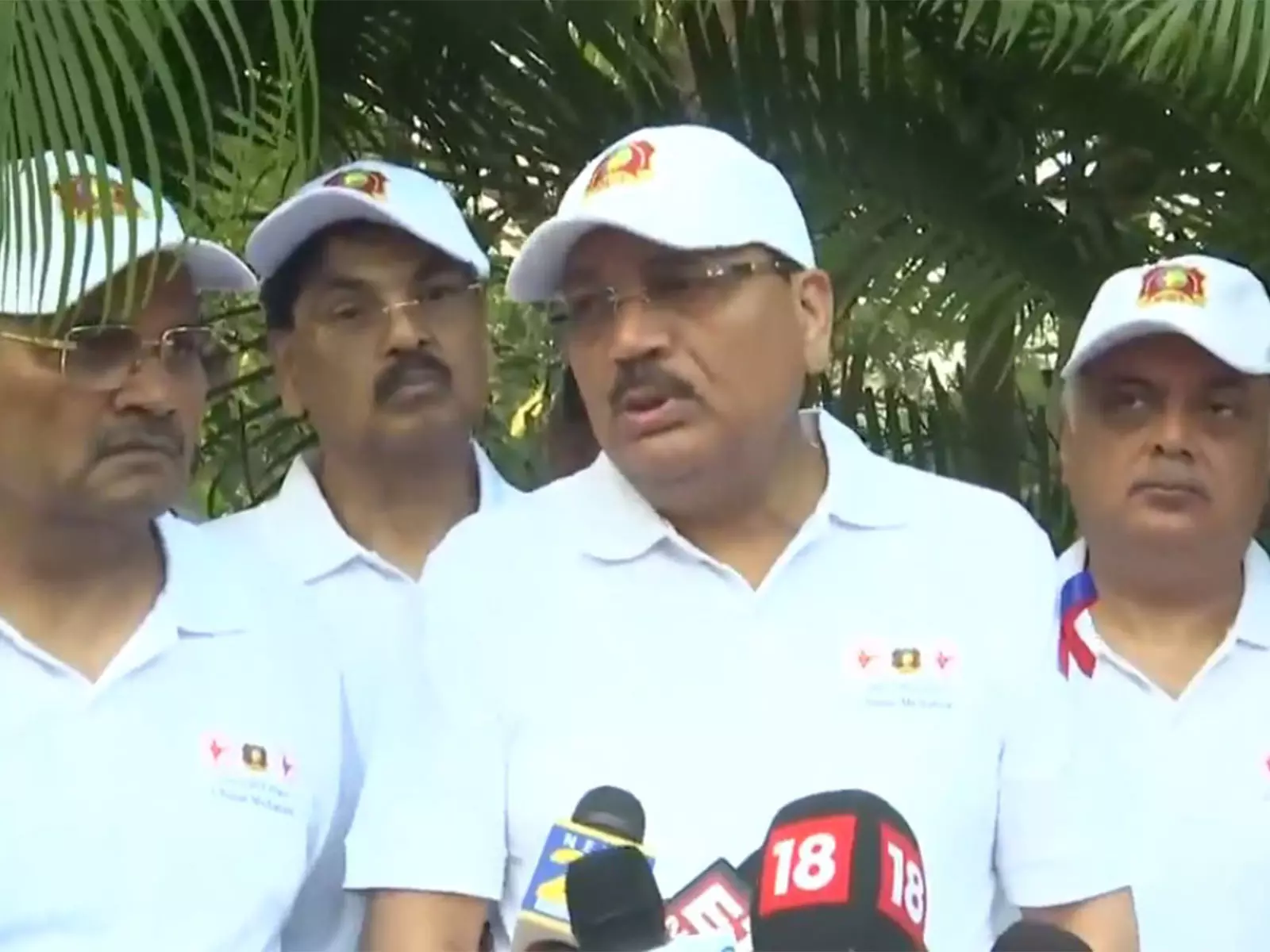 Goa में मध्यस्थता जागरूकता वॉकथॉन में मुख्य न्यायाधीश ने भाग लिया Goa में मध्यस्थता जागरूकता वॉकथॉन में मुख्य न्यायाधीश ने भाग लिया