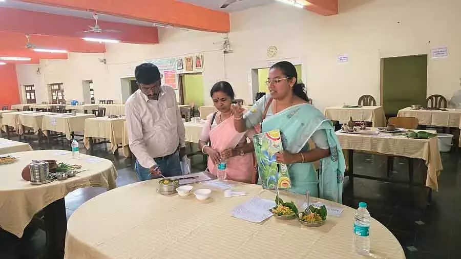Karnataka : अच्छे स्वास्थ्य के लिए अनाज का सेवन ज़रूरी है Karnataka : अच्छे स्वास्थ्य के लिए अनाज का सेवन ज़रूरी है