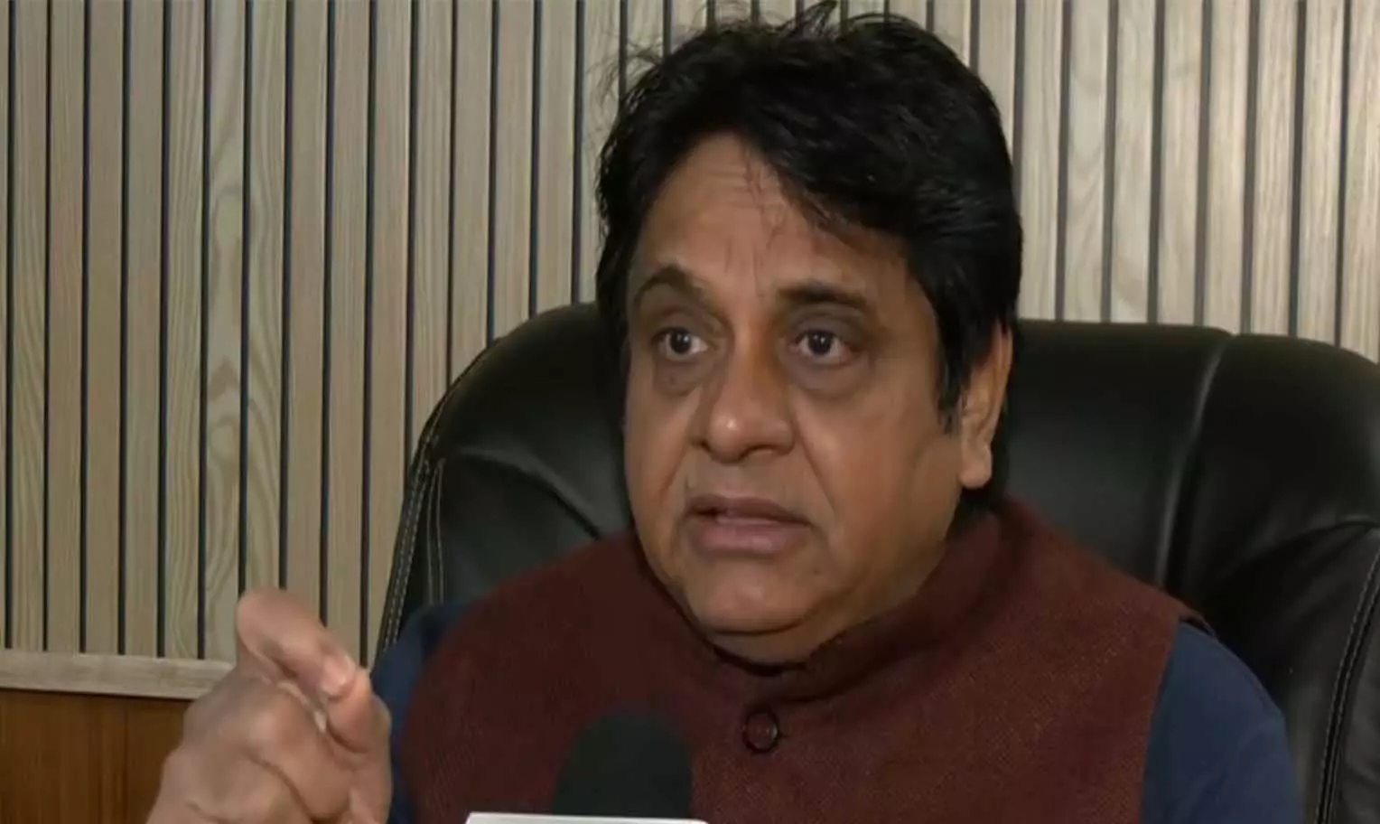 बांग्लादेश में हिंसा पर RLD नेता ने राजनीतिकरण न करने की अपील की बांग्लादेश में हिंसा पर RLD नेता ने राजनीतिकरण न करने की अपील की